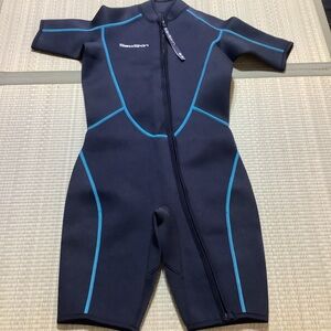 SeaSkin Wetsuit Shorty with Front Zipper Black with Teal Trim size medium